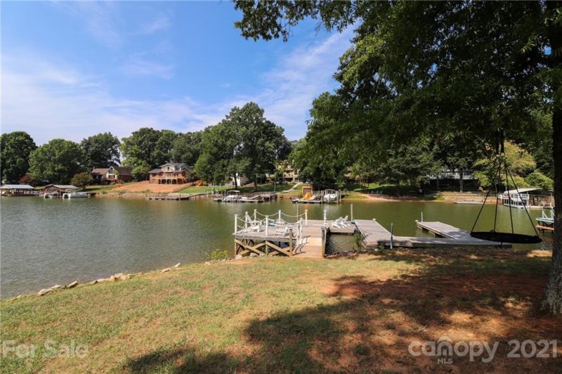 Property image 2 at 118 Waterfowl Lane, Mooresville, NC 28117