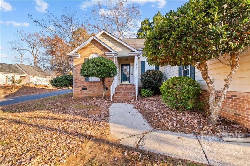 Property image 3 at 7529 Swedish Ivy Lane, Charlotte, NC 28227