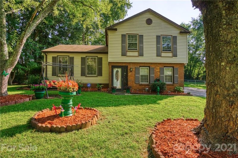 6222 Bonnybrook Lane