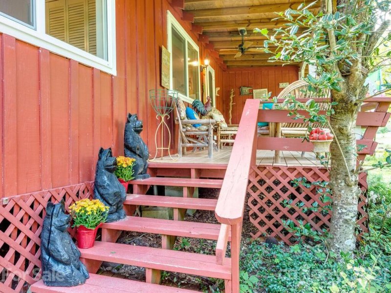 Property image 2 at 172 Winding Creek Court, Lake Lure, NC 28746