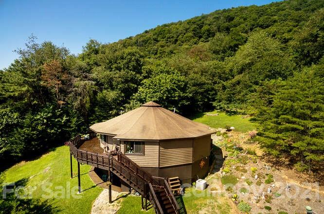 Property image 2 at 281 Bearwallow Trail, Leicester, NC 28748