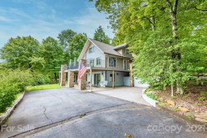 Property image 2 at 2184 Pine Mountain Drive, Connelly Springs, NC 28612