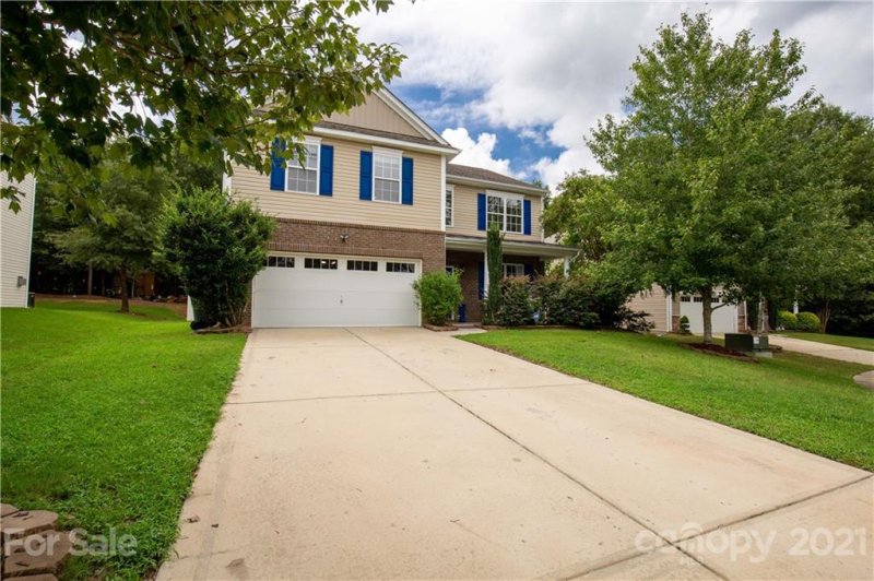 Property image 2 at 321 Allspice Road, Fort Mill, SC 29708