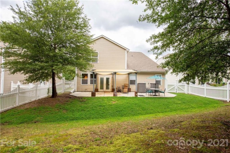 Property image 3 at 321 Allspice Road, Fort Mill, SC 29708