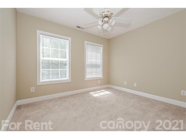 Property image 4 at 6807 Ridge Haven Lane, Charlotte, NC 28277