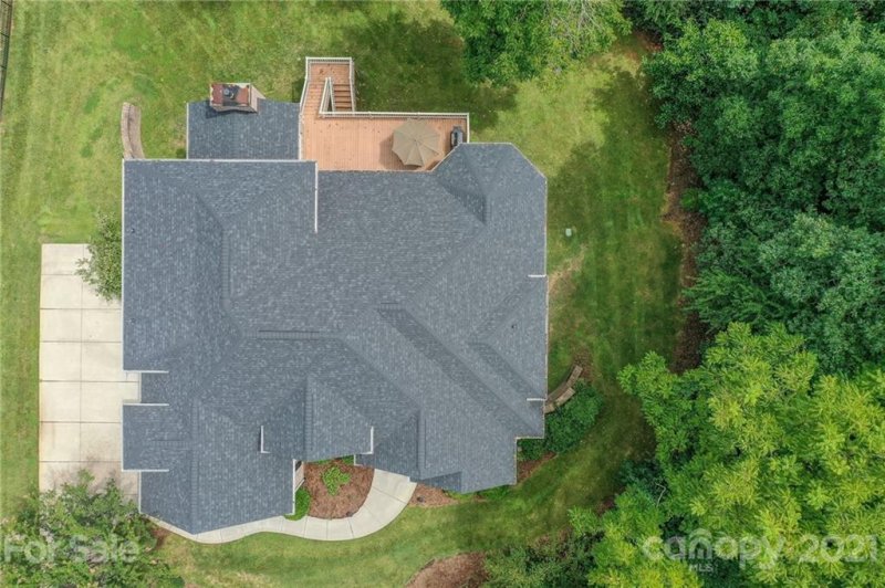 Property image 3 at 6314 Fox Chase Drive, Davidson, NC 28036