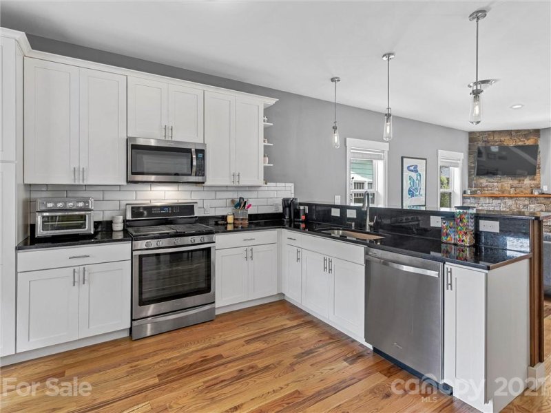 Property image 5 at 93 Trotter Place, Asheville, NC 28806