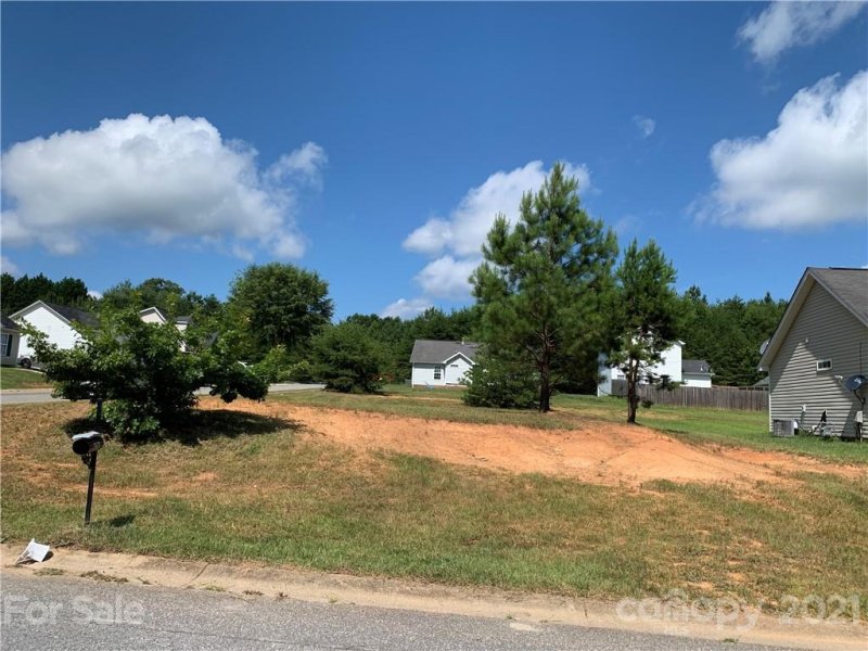 Property image 2 at 2501 Barkers Ridge Drive, Bessemer City, NC 28016