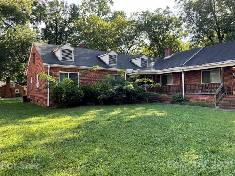 Property image 3 at 320 Sylvania Avenue, Charlotte, NC 28206