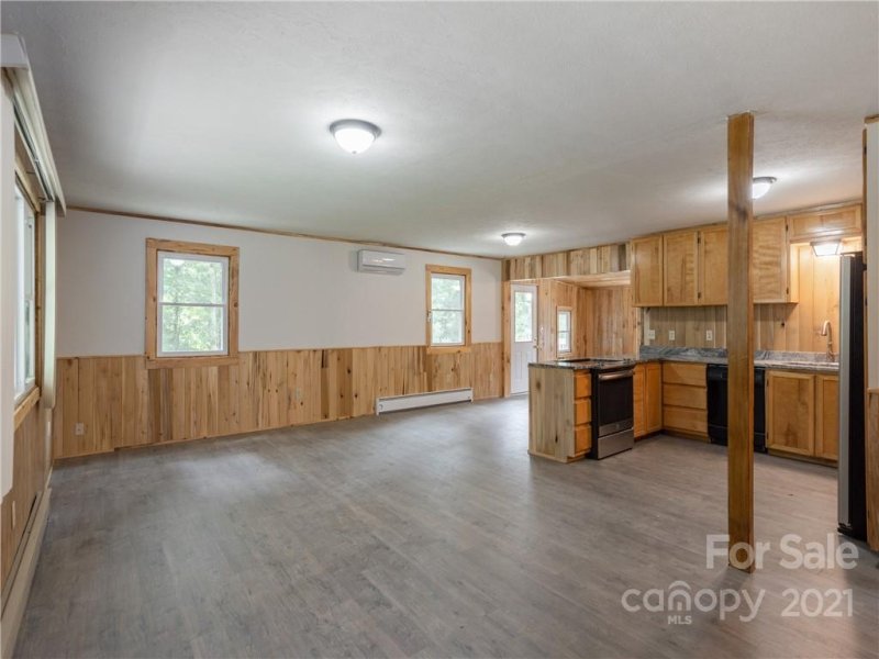 Property image 5 at 1014 Brooklyn Avenue, Hendersonville, NC 28792