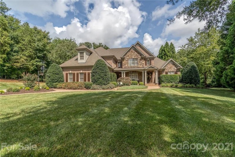 Property image 2 at 3006 Ocaso Court, Matthews, NC 28104
