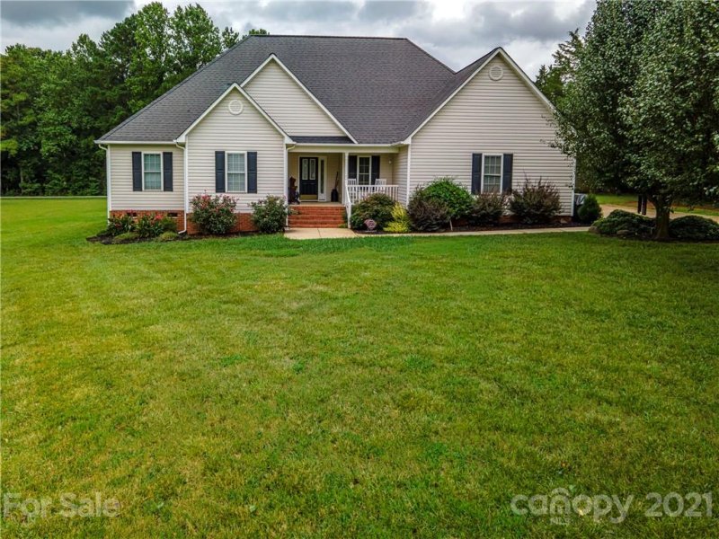 Property image 4 at 105 Providence Place, York, SC 29745
