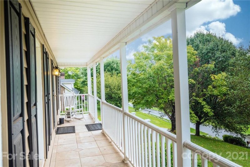 Property image 3 at 4199 Hemingway Drive, Hickory, NC 28601