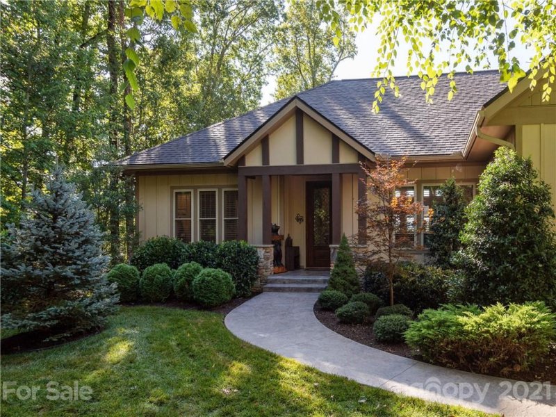 Property image 3 at 127 Falkirk Way, Zirconia, NC 28790