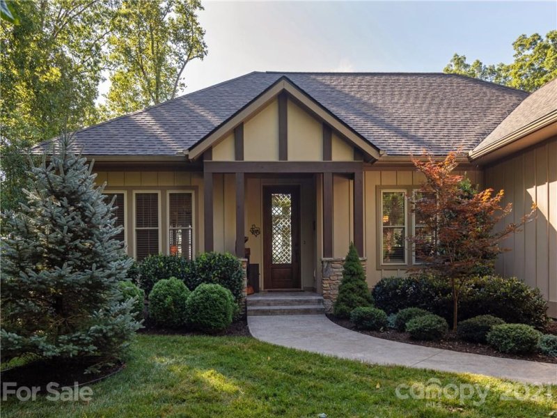 Property image 4 at 127 Falkirk Way, Zirconia, NC 28790