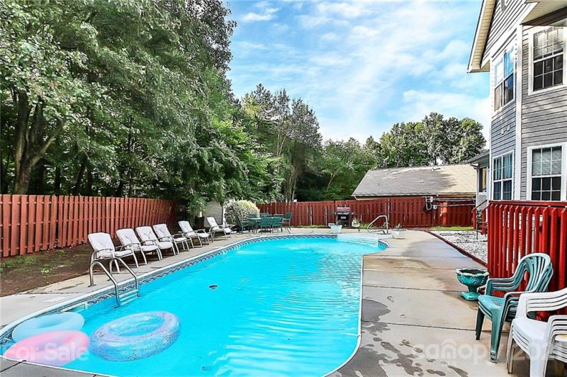 Property image 5 at 5124 Rosemede Drive, Charlotte, NC 28227