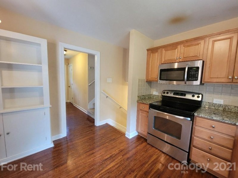 Property image 2 at 318 Oshanta Court, Charlotte, NC 28270