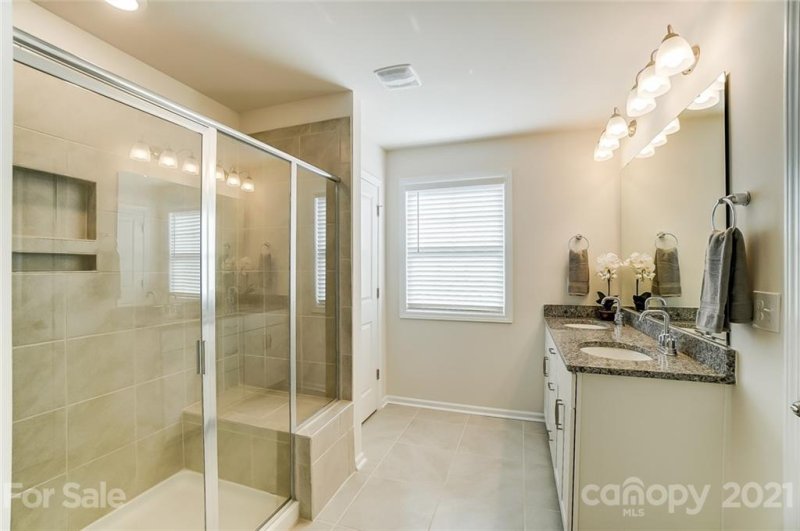 Property image 3 at 651 Cypress Glen Lane, Lake Wylie, SC 29710
