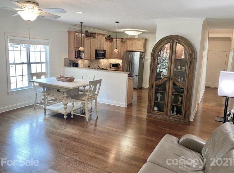 Property image 3 at 4730 Braxton Gate Lane, Hickory, NC 28602