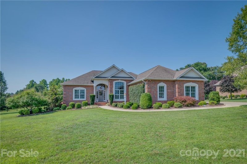 167 Kensington Drive