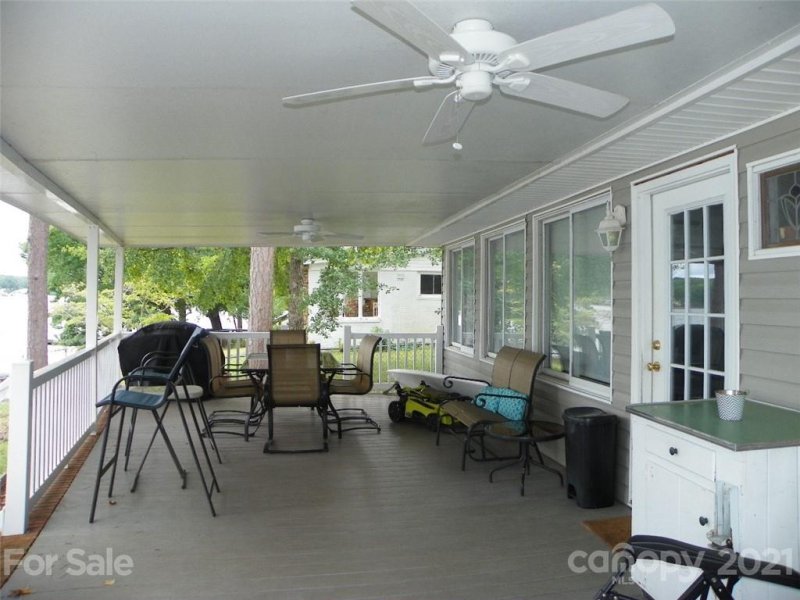 Property image 3 at 762 Pinehaven Drive, New London, NC 28127