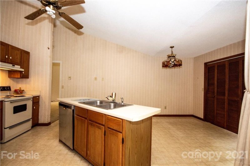 Property image 5 at 449 Oak Ridge Drive, Clyde, NC 28721