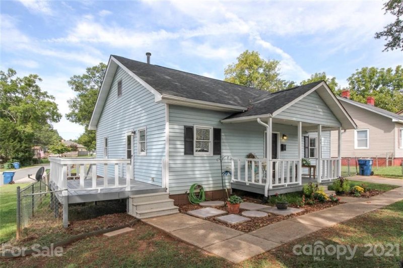 Property image 4 at 104 Madora Street, Mount Holly, NC 28120