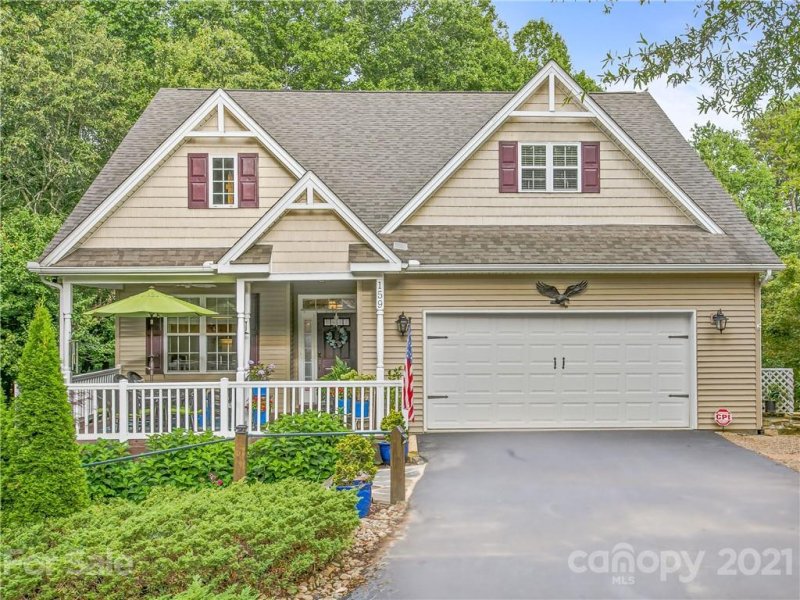 Property image 2 at 159 Stone House Road, Hendersonville, NC 28739