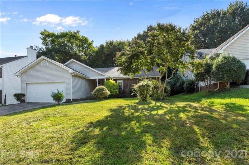 3683 Stonefield Street