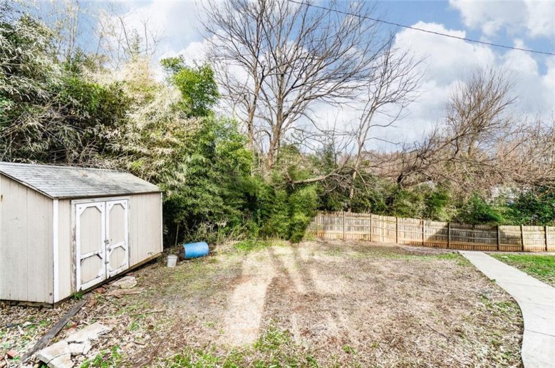 Property image 4 at 3419 Tappan Place, Charlotte, NC 28205