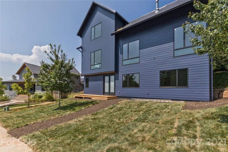 Property image 2 at 9 Malvern Walk, Asheville, NC 28806