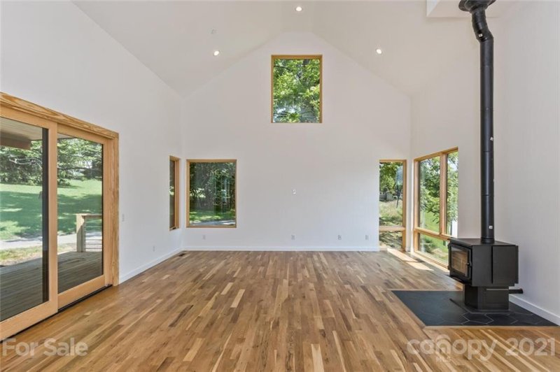 Property image 3 at 9 Malvern Walk, Asheville, NC 28806