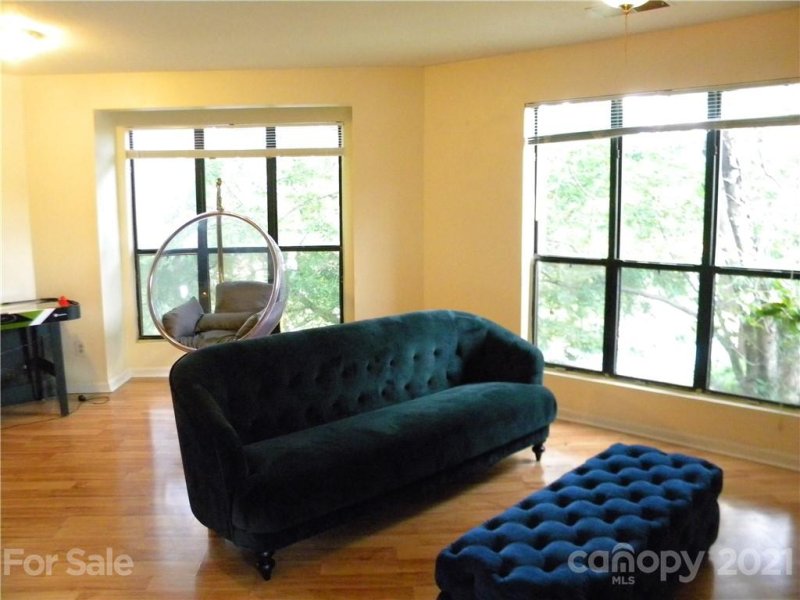 Property image 2 at 8137 Cedar Glen Drive, Charlotte, NC 28212