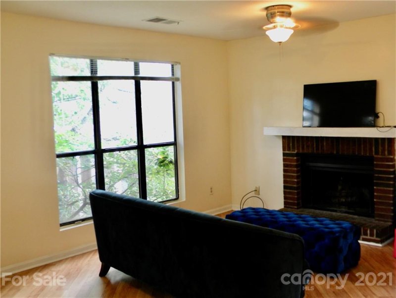 Property image 3 at 8137 Cedar Glen Drive, Charlotte, NC 28212