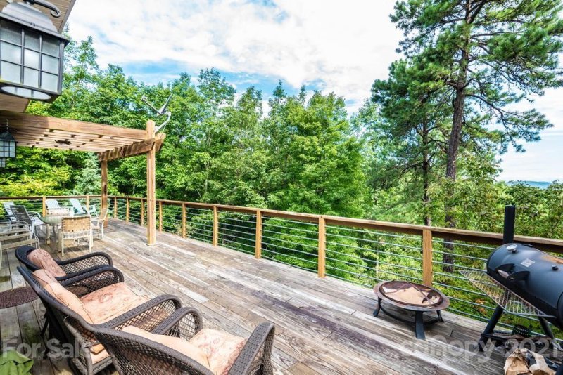 Property image 2 at 6059 Tommys Trail, Connelly Springs, NC 28612