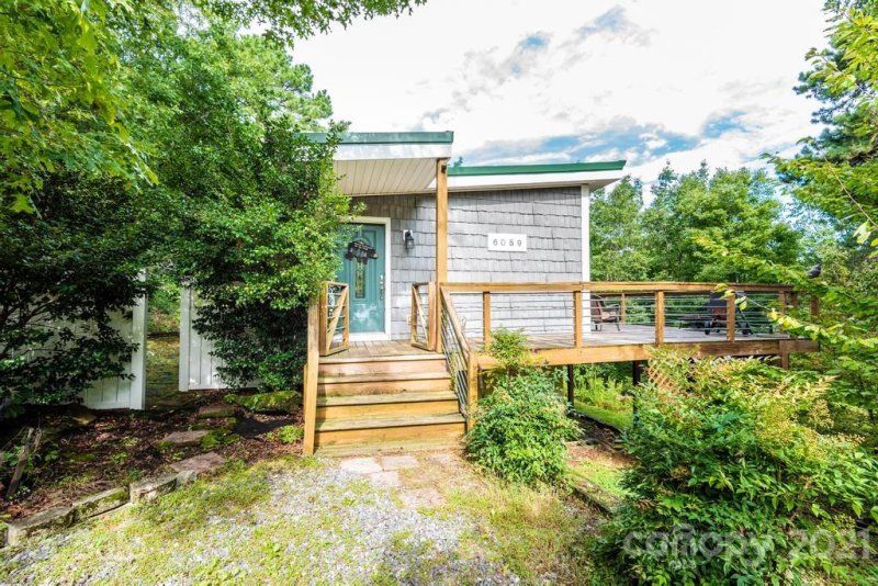 Property image 3 at 6059 Tommys Trail, Connelly Springs, NC 28612