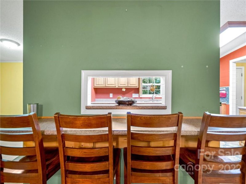 Property image 3 at 5 Medford Drive, Fairview, NC 28730