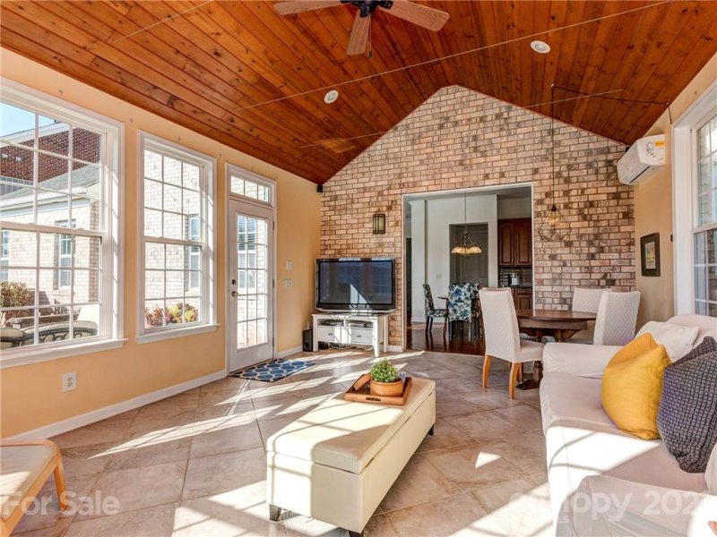 Property image 4 at 11419 Ashbourne Hall Road, Charlotte, NC 28277