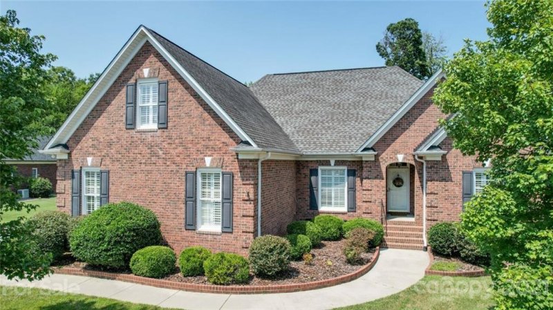 Property image 2 at 7067 Bovine Lane, Harrisburg, NC 28075