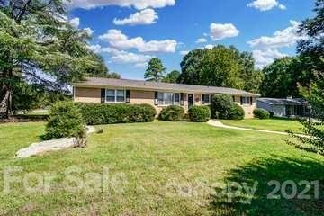 Property image 3 at 1100 Nottingham Drive, Gastonia, NC 28054