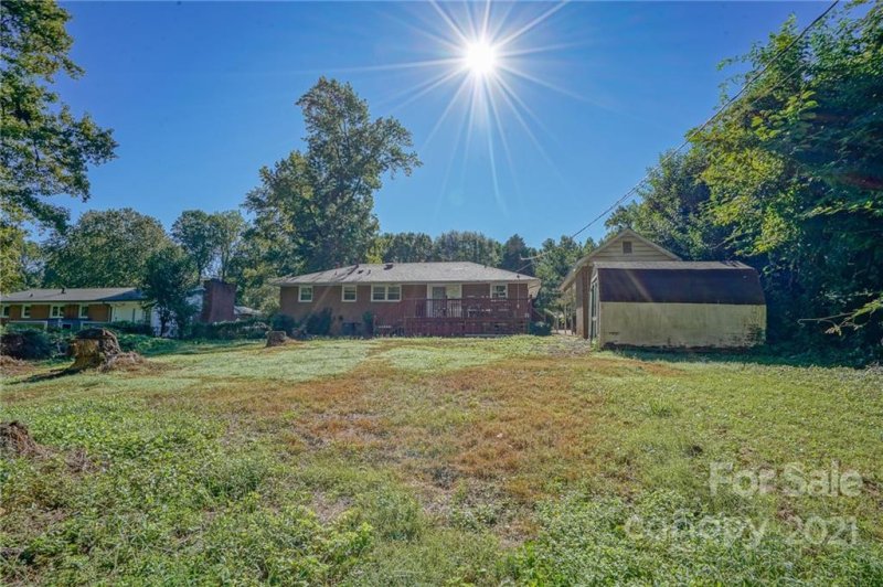 Property image 3 at 3918 Allwood Drive, Charlotte, NC 28217