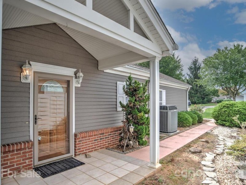 Property image 3 at 5 Heather Way, Candler, NC 28715