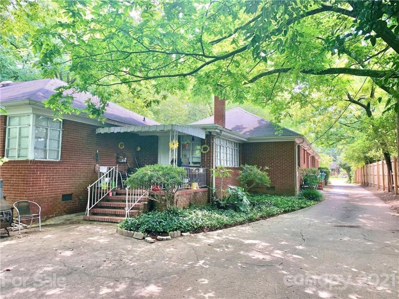 Property image 3 at 2601 Providence Road, Charlotte, NC 28211