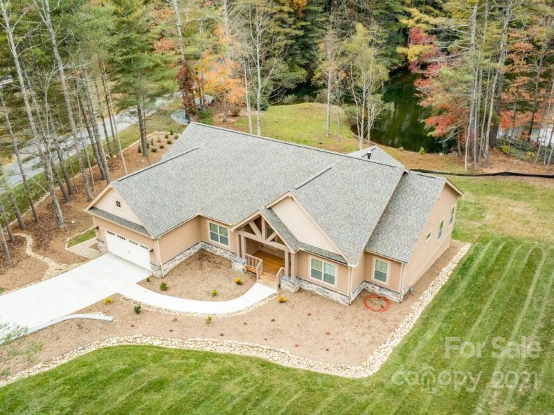 Property image 2 at 24 Mountain Lake Drive, Hendersonville, NC 28739