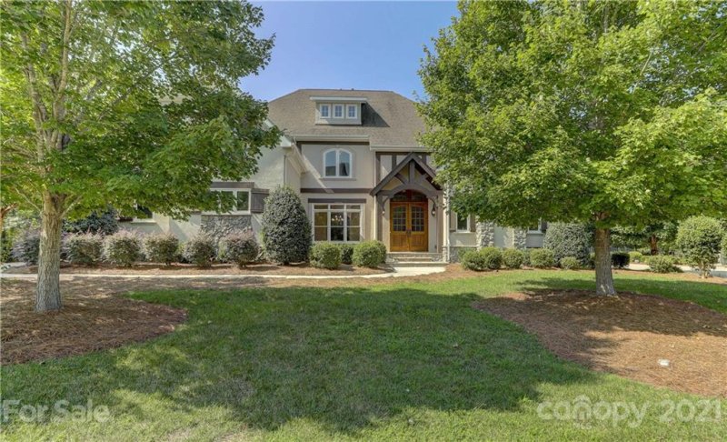 1221 Hadley Park Lane