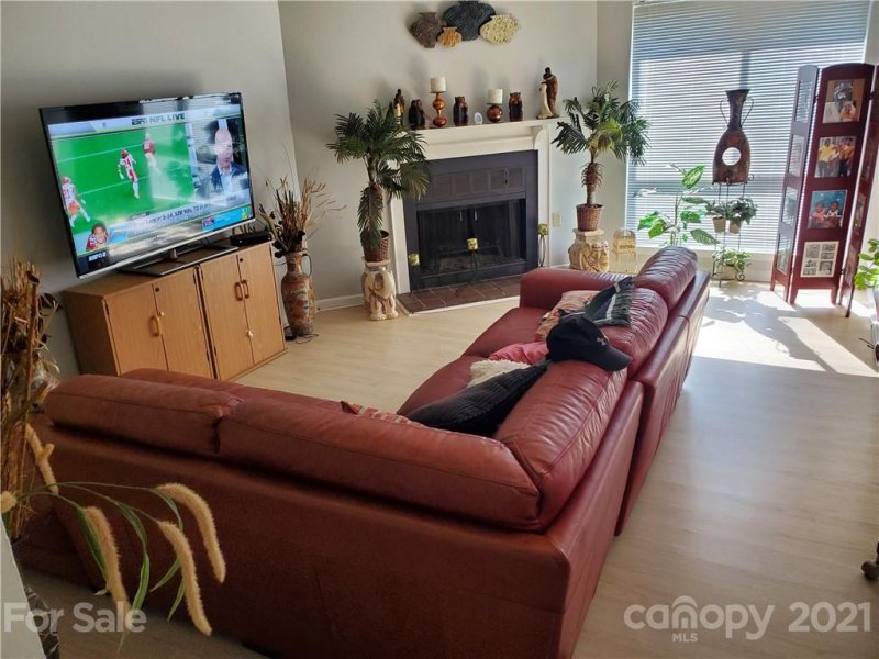 Property image 5 at 4900 Spring Lake Drive, Charlotte, NC 28212