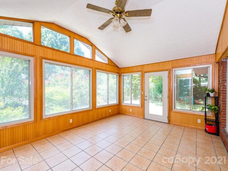 Property image 5 at 47 Evelake Drive, Asheville, NC 28806