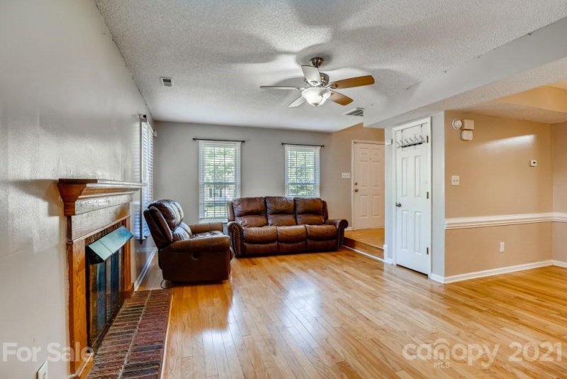 Property image 5 at 5932 Scots Bluff Drive, Charlotte, NC 28227