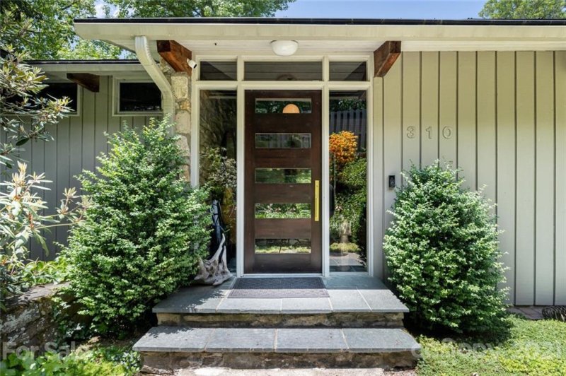 Property image 4 at 310 Town Mountain Road, Asheville, NC 28804