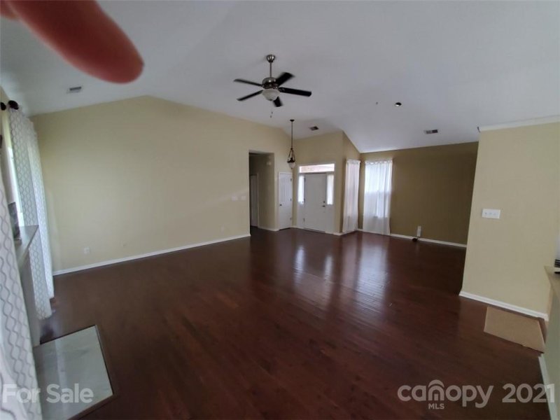 5407 Timberbluff Drive